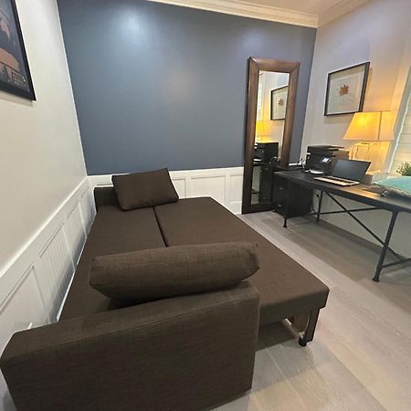 5-Star Luxury And Comfortable Home Нью-Вестминстер Экстерьер фото