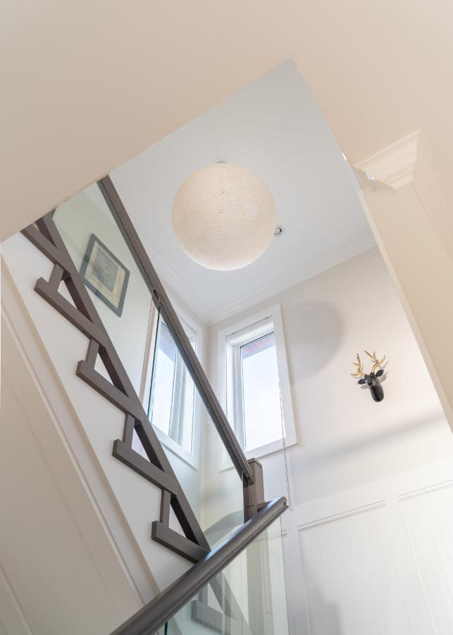 5-Star Luxury And Comfortable Home Нью-Вестминстер Экстерьер фото